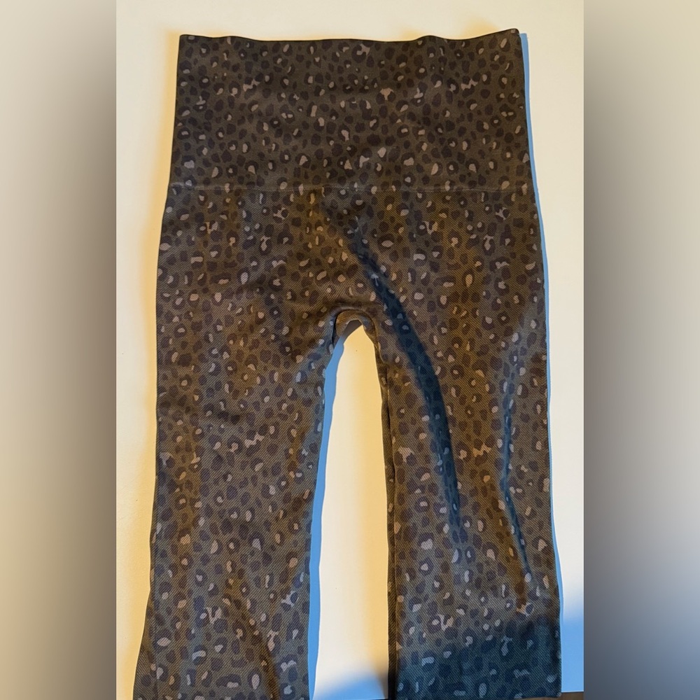SPANX Patterned Leggings